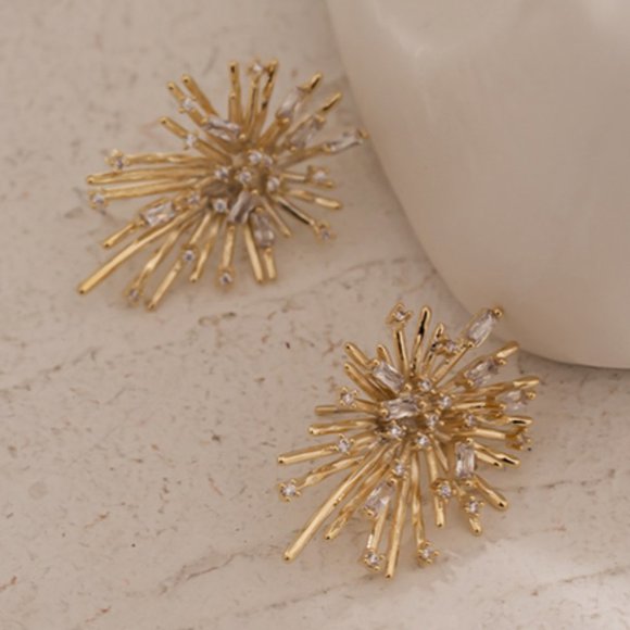 Jewelry - ^NEW 18K Gold Plated Baguette Diamond Spike Firework Earrings